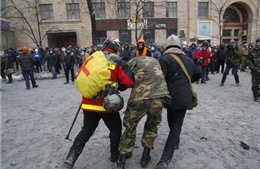  Tổng thống Ukraine cam kết sửa đổi đạo luật cấm biểu tình